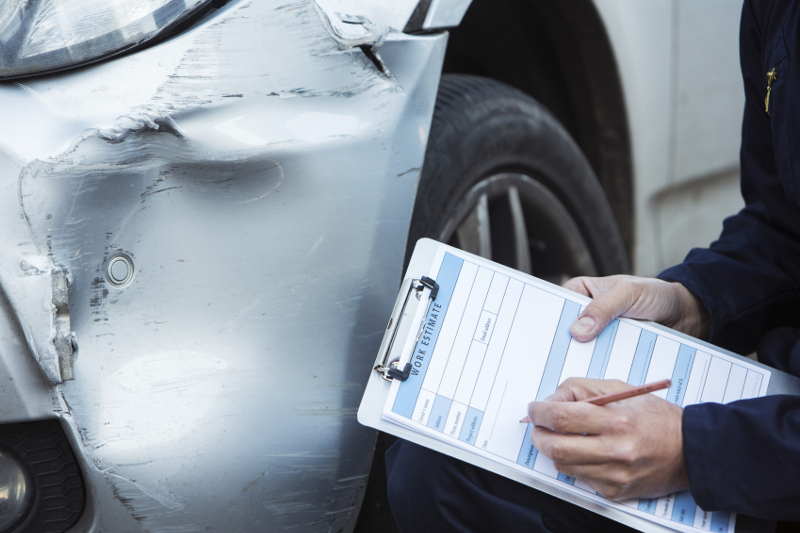 auto repair, insurance claim, auto-related accident, auto accident, insurance, damage claim, car accident, wreck, repairing