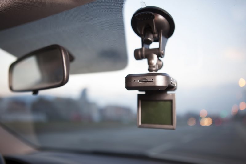 dashcam, dashboard camera, windshield, car, car accessory, car accessories, driving aids