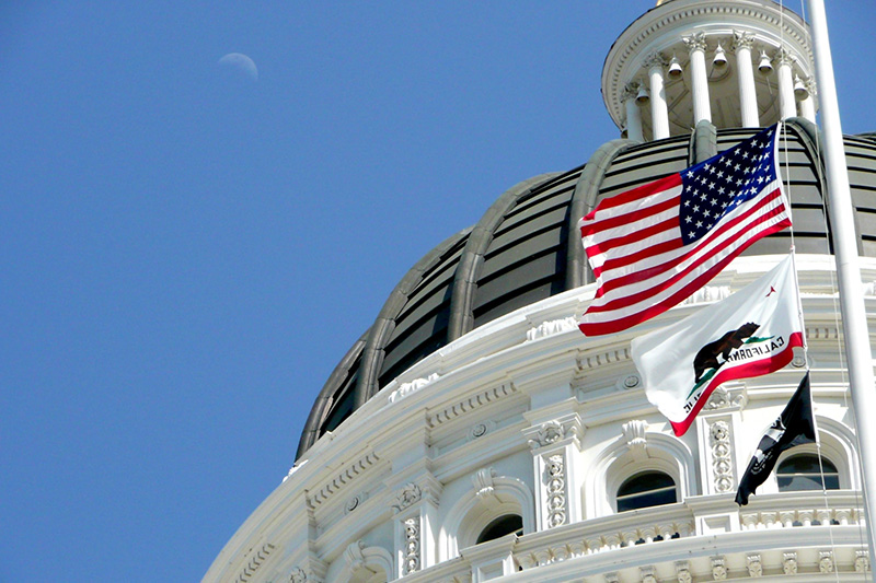 California, Capitol, U.S. flag, dome